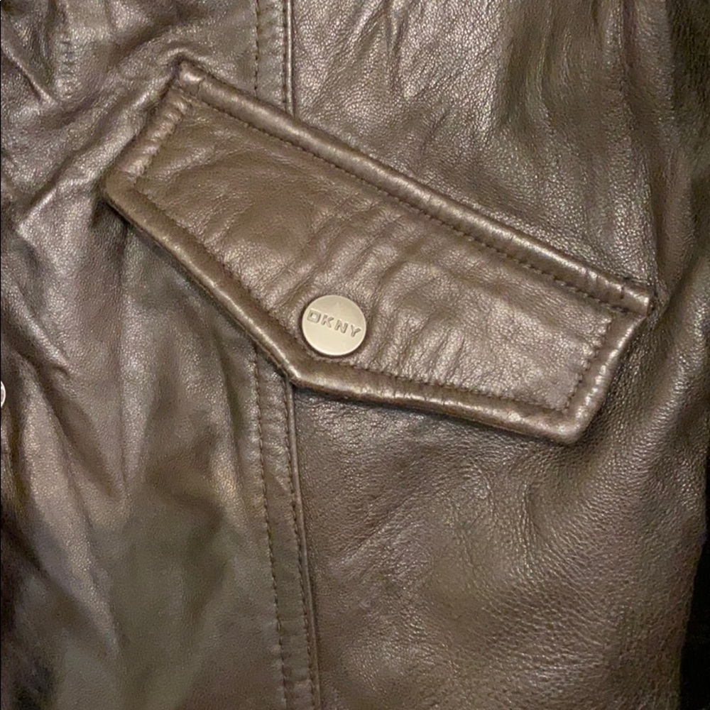 Leather jacket. - Picture 4 of 6